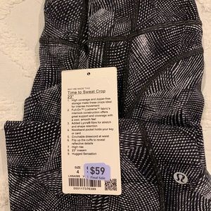 Lululemon time to sweat crop, 23” size 4 NWT
